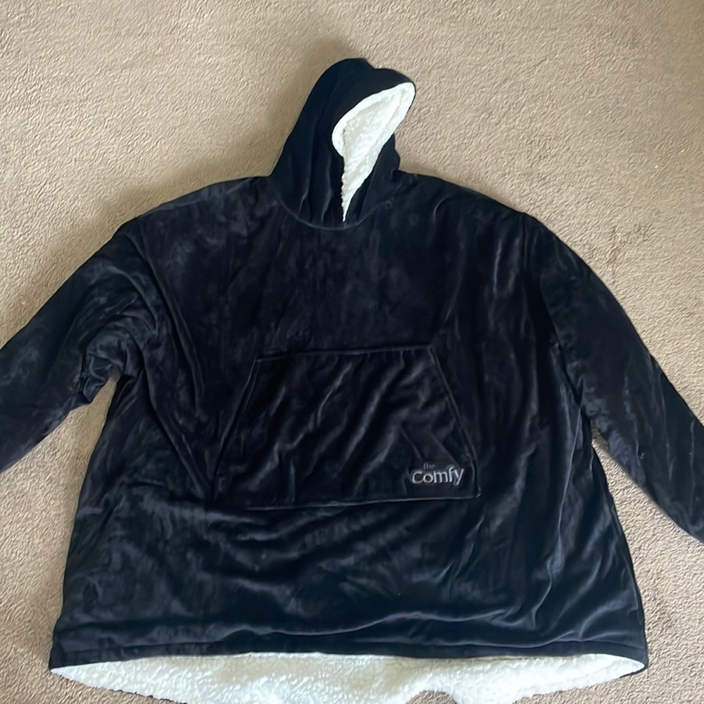 The Comfy. Black